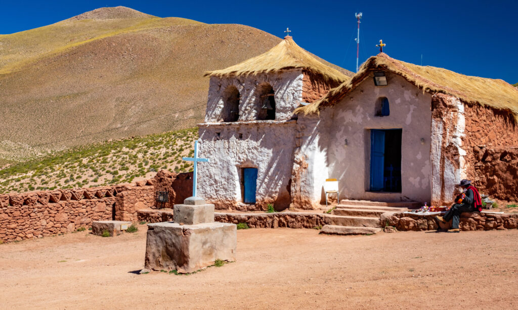 Profile,View,Of,Straw,Roof,Church,At,Machuca,Village,,San