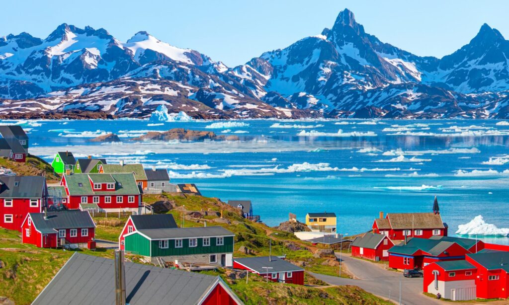 Picturesque,Village,On,Coast,Of,Greenland,-,Colorful,Houses,In